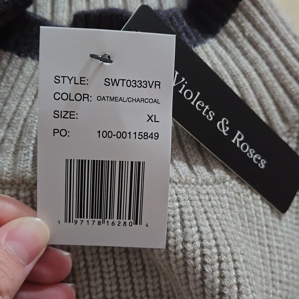 Violets And Roses Striped Sweater - Picture 3 of 4